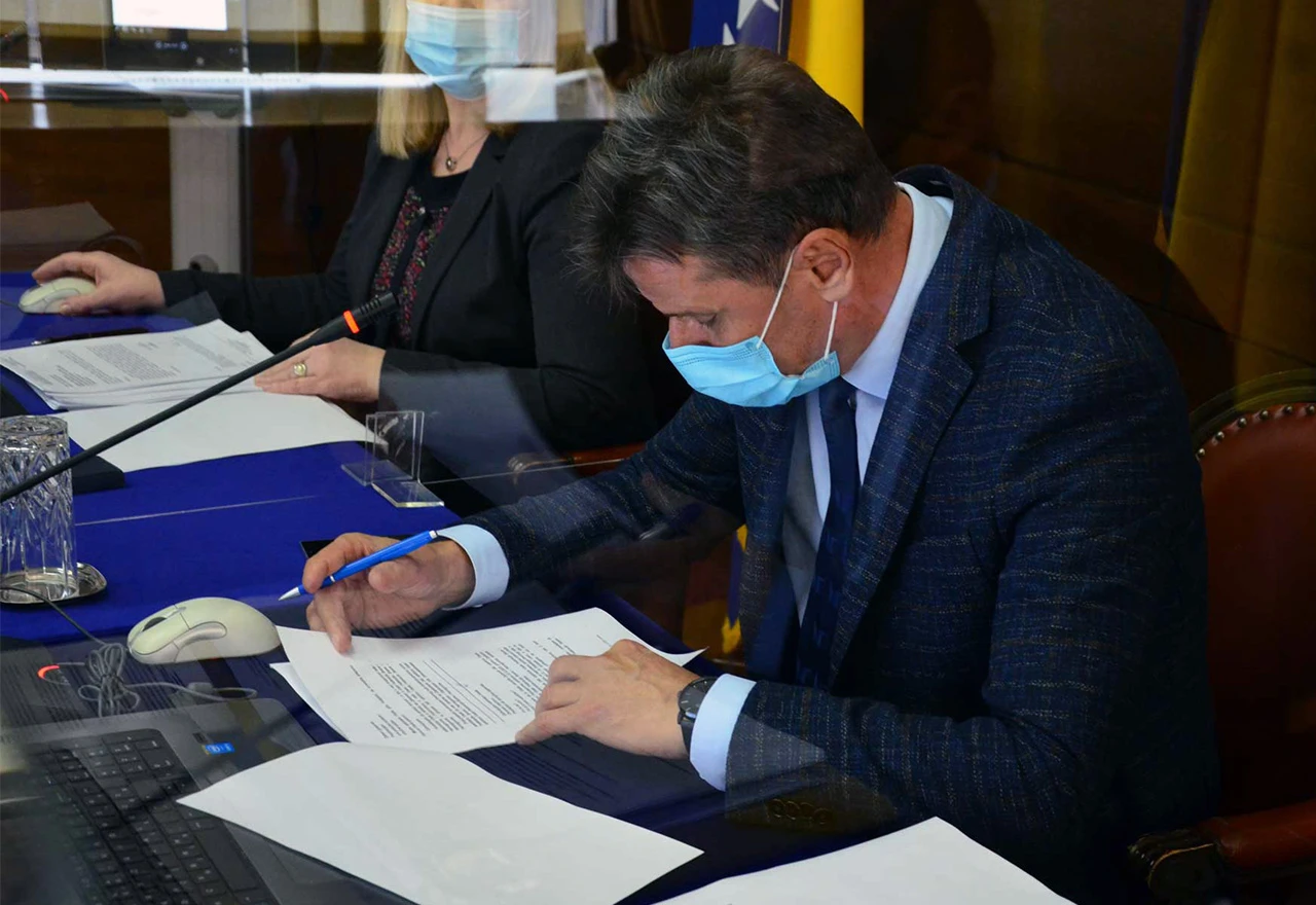Novalić: Usvojiti iste mjere za sve županije, nema potpunog lockdowna
