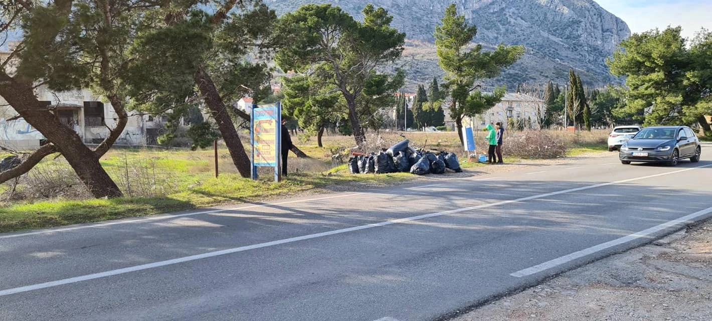 Građani očistili južni dio Mostara, prikupili preko 200 vreća smeća