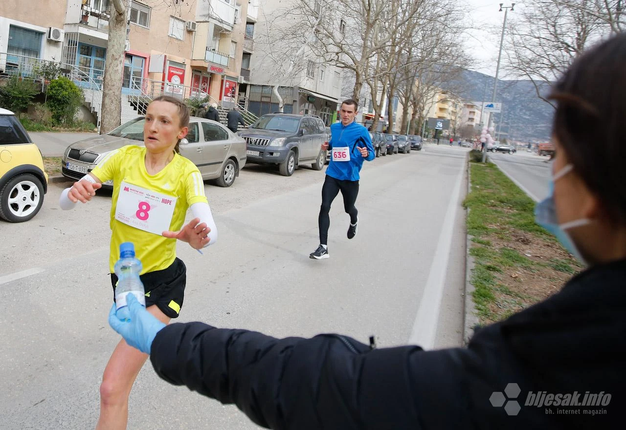 Stojanović i Štefulj pobjednici mostarskog polumaratona