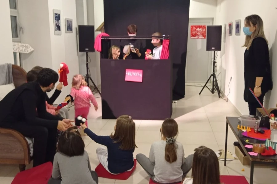 Radionica Malog lutkarskog kazališta: Djeca stvarala scenografiju i lutke
