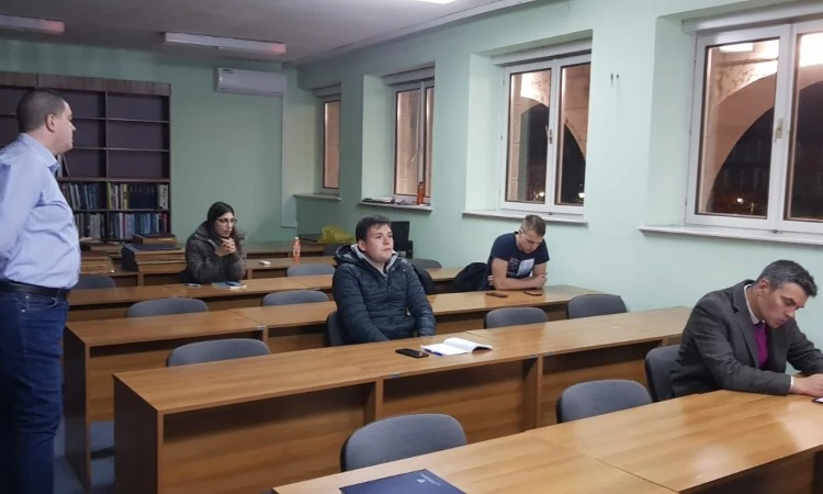 Tečaj o pisanju newslettera uz pomoć psiholoških tehnika uvjeravanja