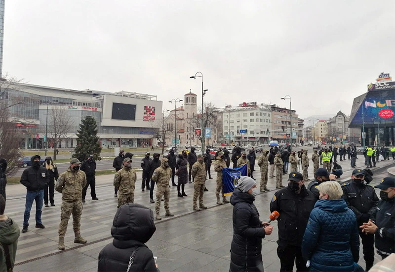 Policijski sindikati prosvjedovali zbog osnovice
