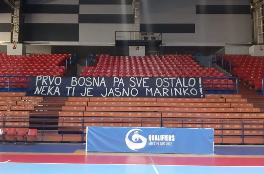 Rukometni savez najavio istragu zbog transparenta u Bugojnu
