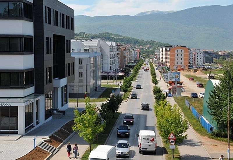 Samo u BiH: "Korona do pola ulice"