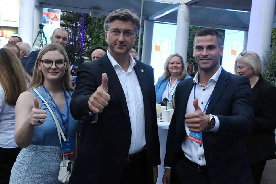Plenković demantirao kako se 30% građana zbog straha ne želi cijepiti AstraZenecinim cjepivom