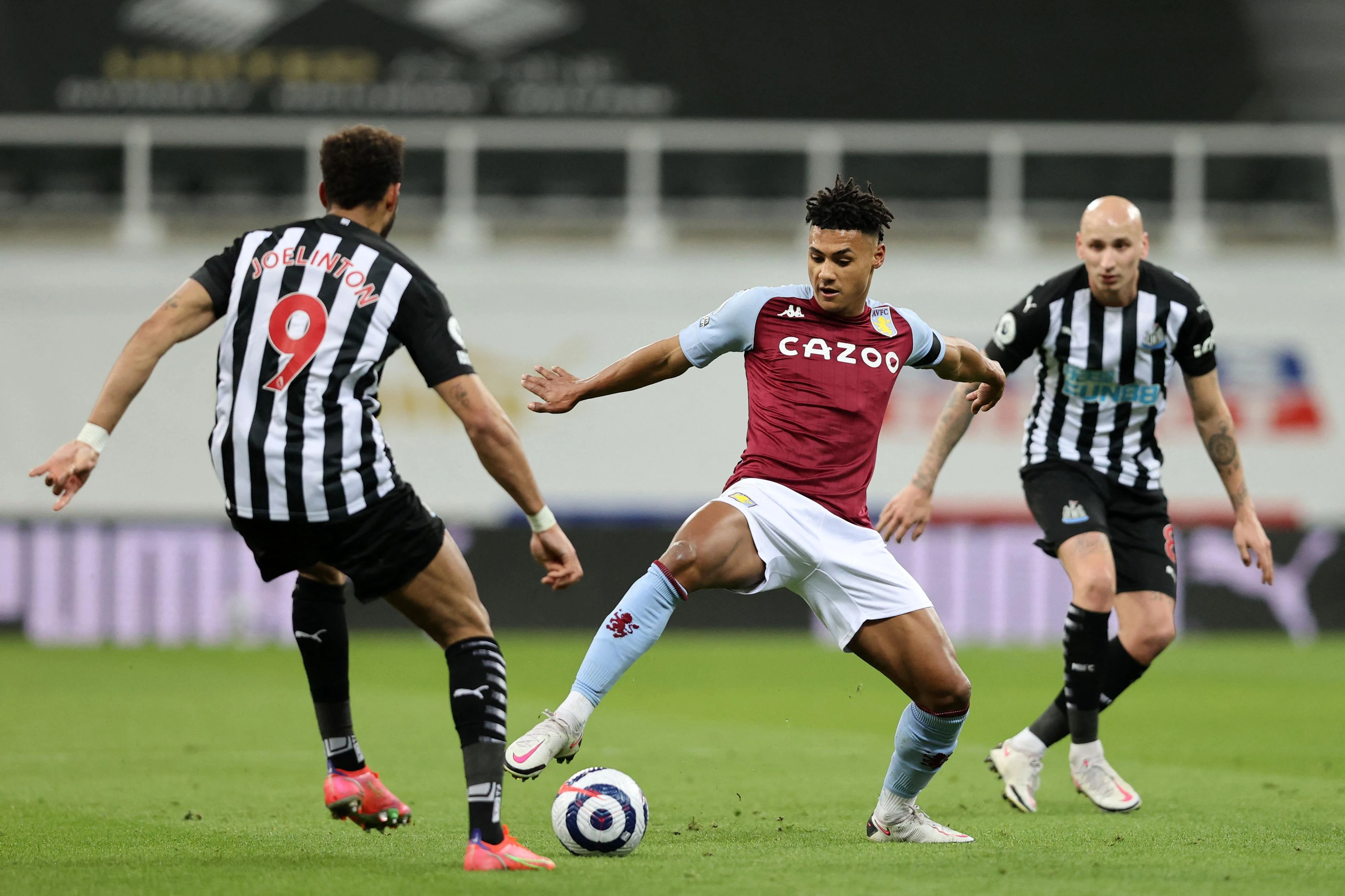 Newcastle United i Aston Villa remijem otvorili 28. kolo engleske lige
