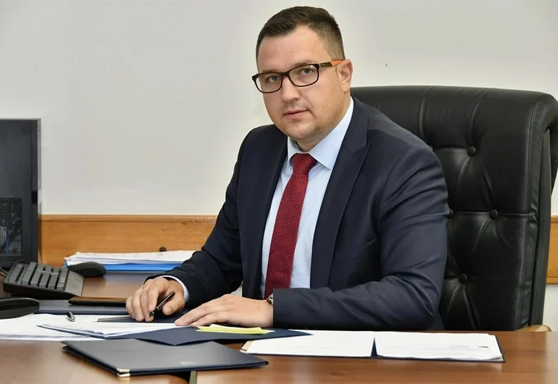 Ministar dobio nogu u Vijeću ministara