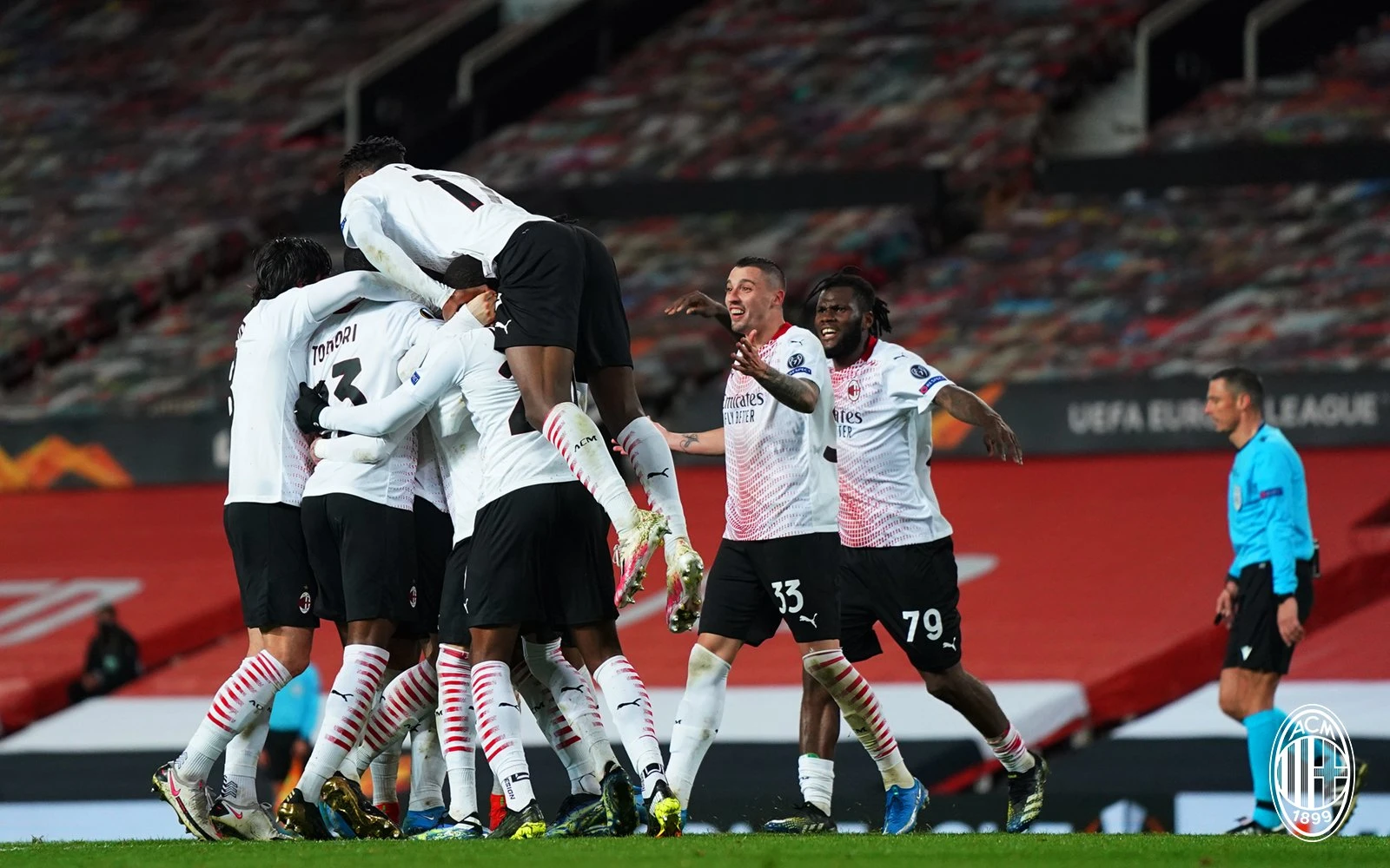 Milan u režiji Krunića u 92. minuti do remija na Old Traffordu!