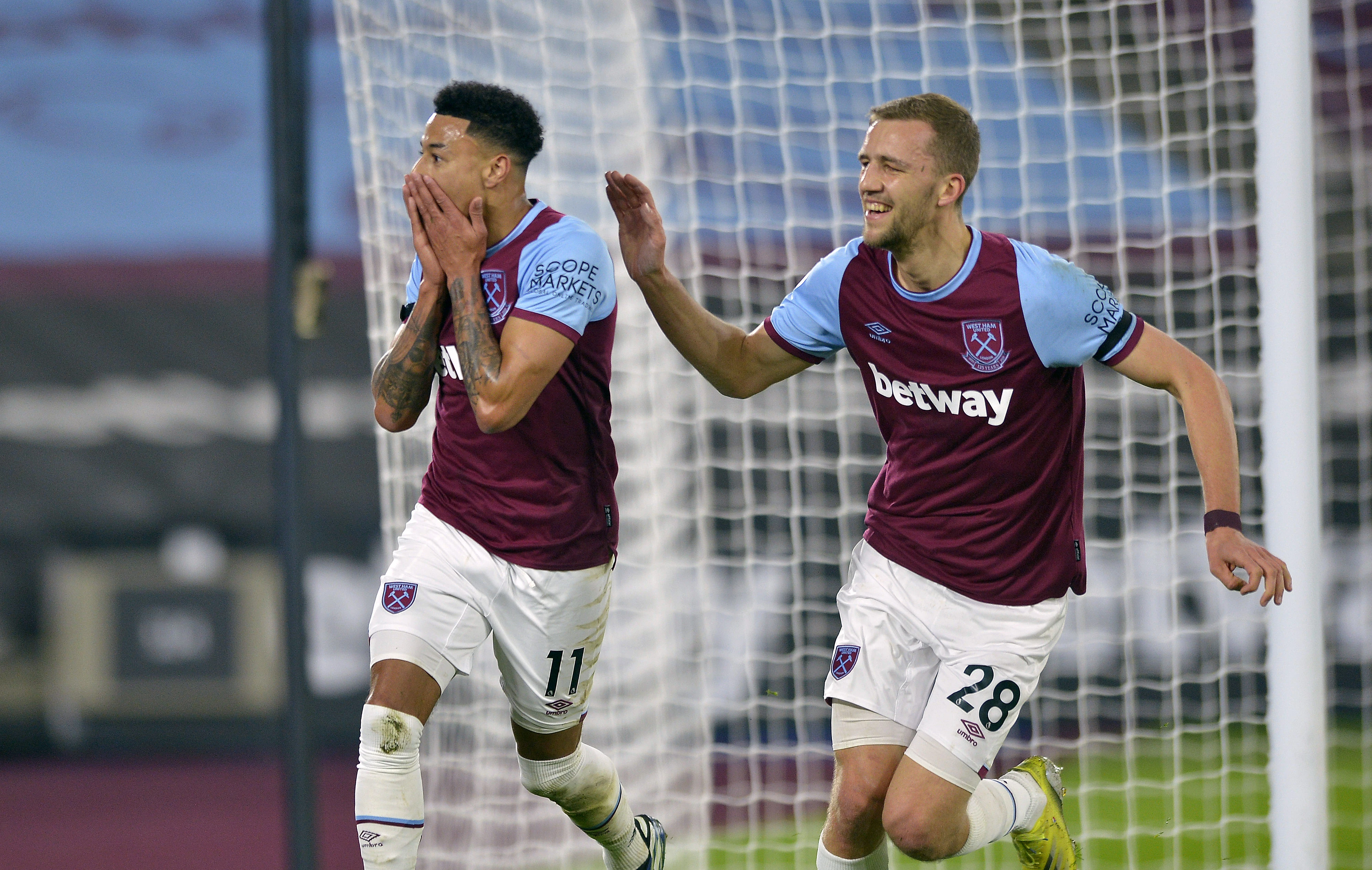 Preporođeni Lingard: West Ham svladao Leeds i zadržao petu poziciju
