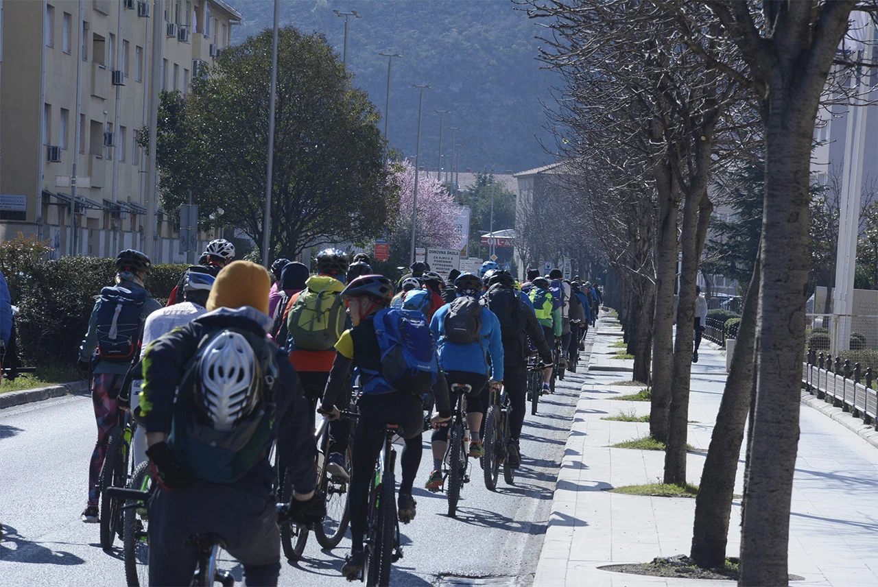Biciklisti sa Španjolskog trga krenuli stazom mistične prošlosti