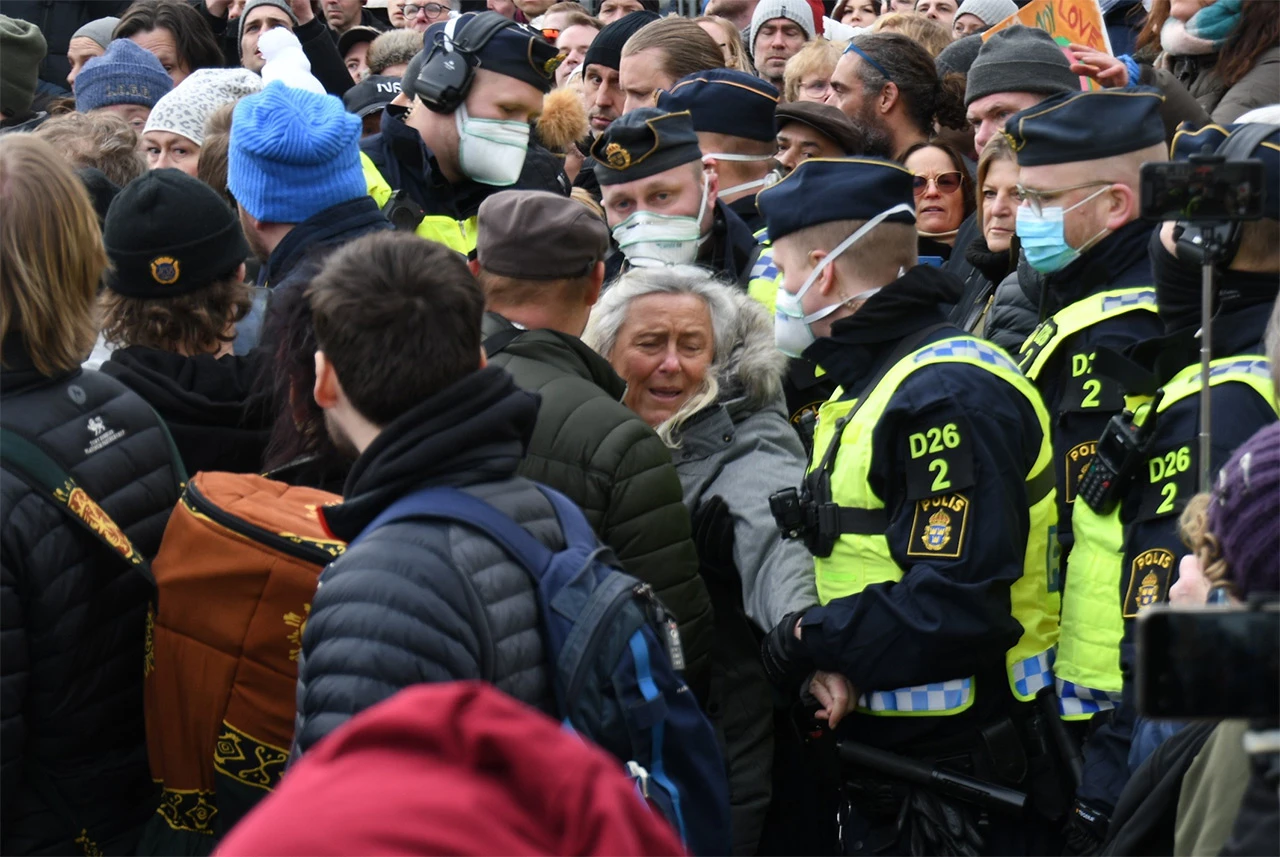 U Stokholmu prosvjed zbog mjera protiv koronavirusa