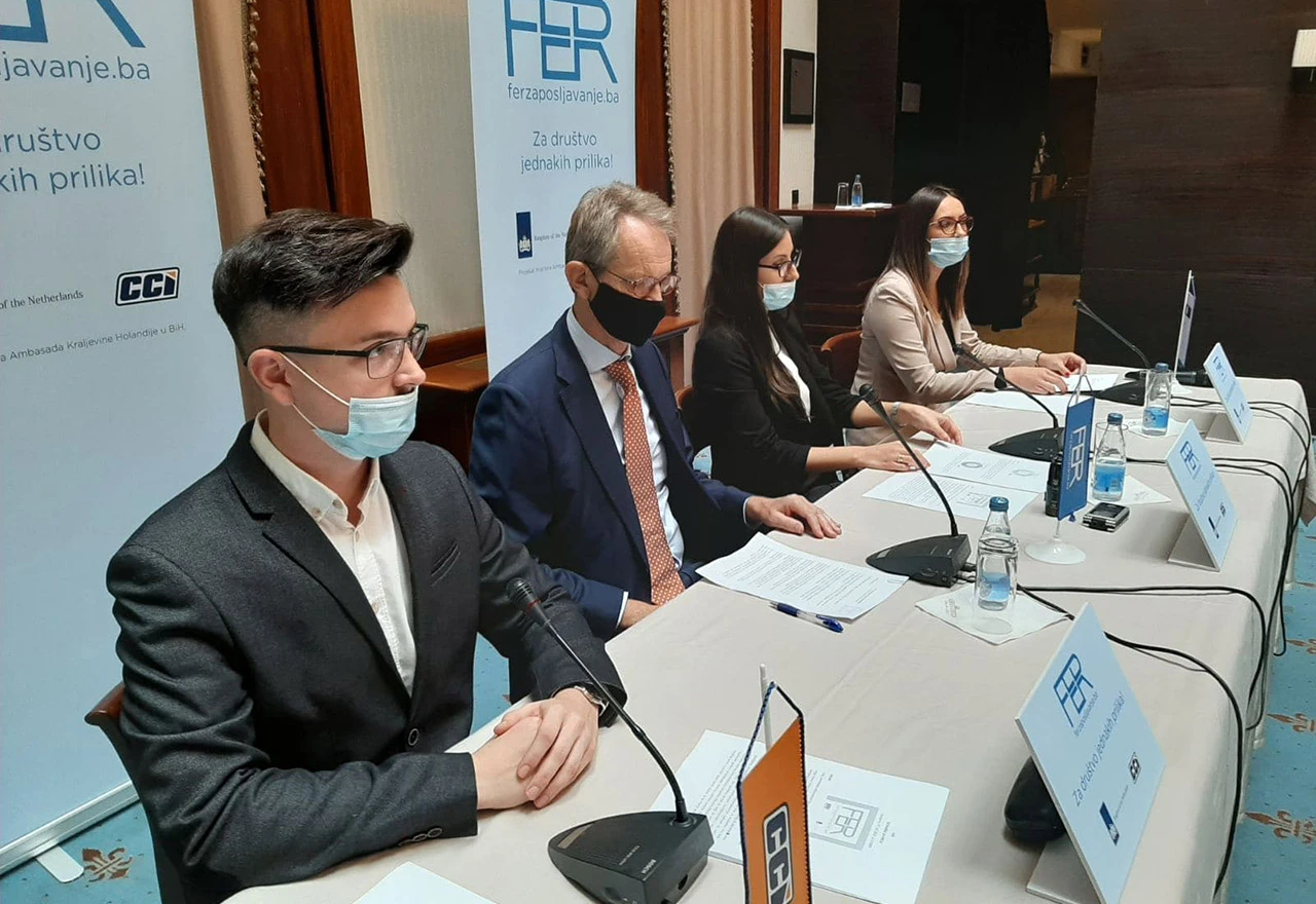 Formirane tri parlamentarne radne grupe za depolitizaciju rada javnih poduzeća u BiH