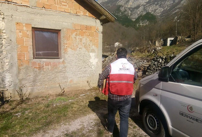 Merhamet Mostar: Prehrambeno-higijenski paketi za socijalno ugrožene obitelji
