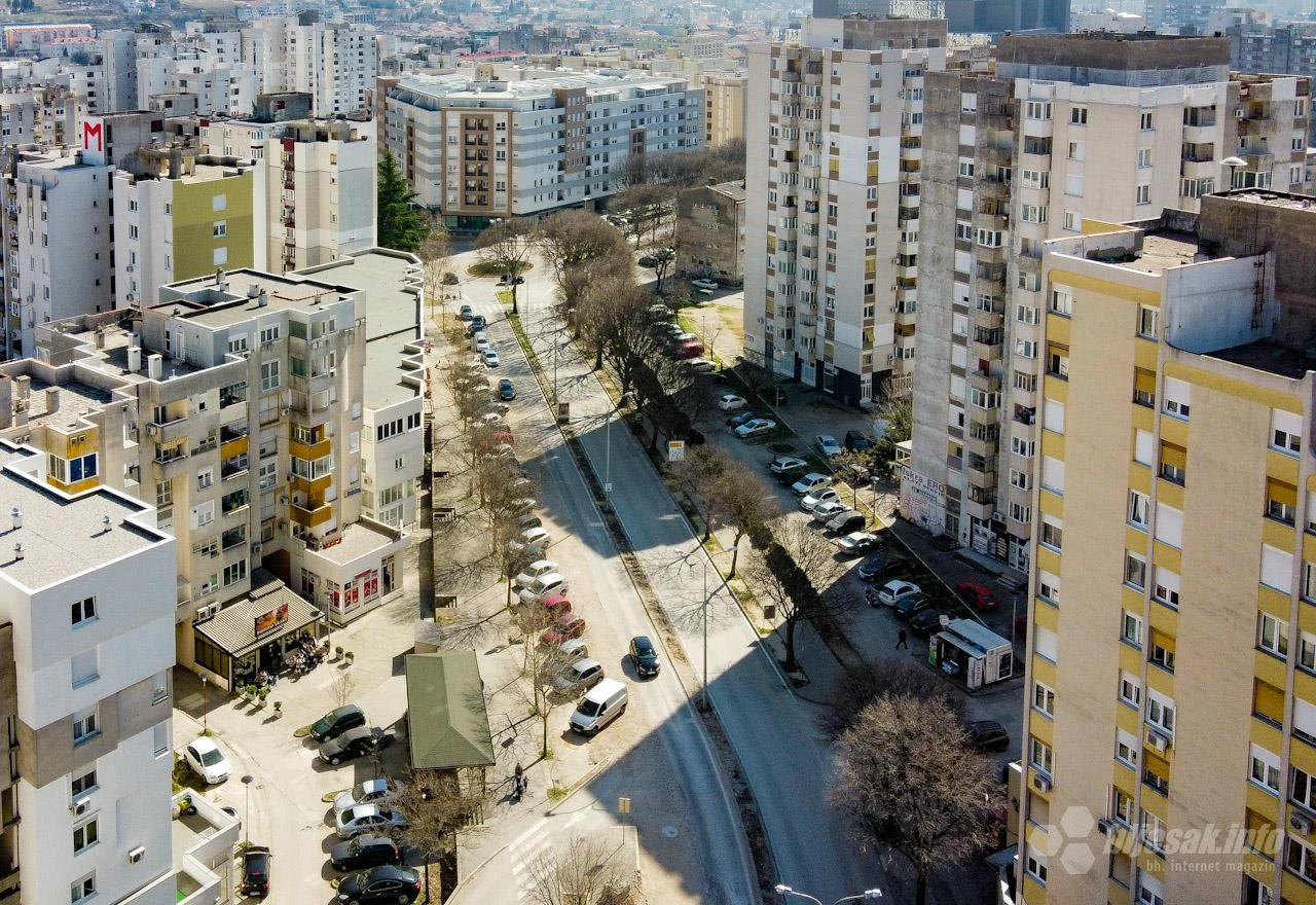 Upalio se upitnik nad raskrižjem u Mostaru