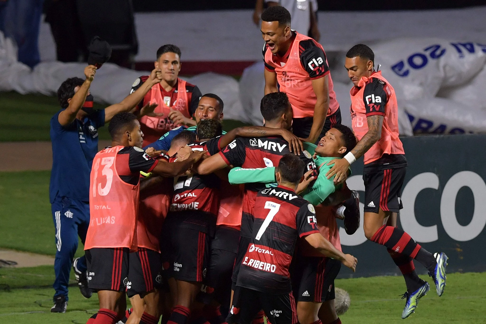 U drami zadnjeg kola Flamengo obranio naslov prvaka