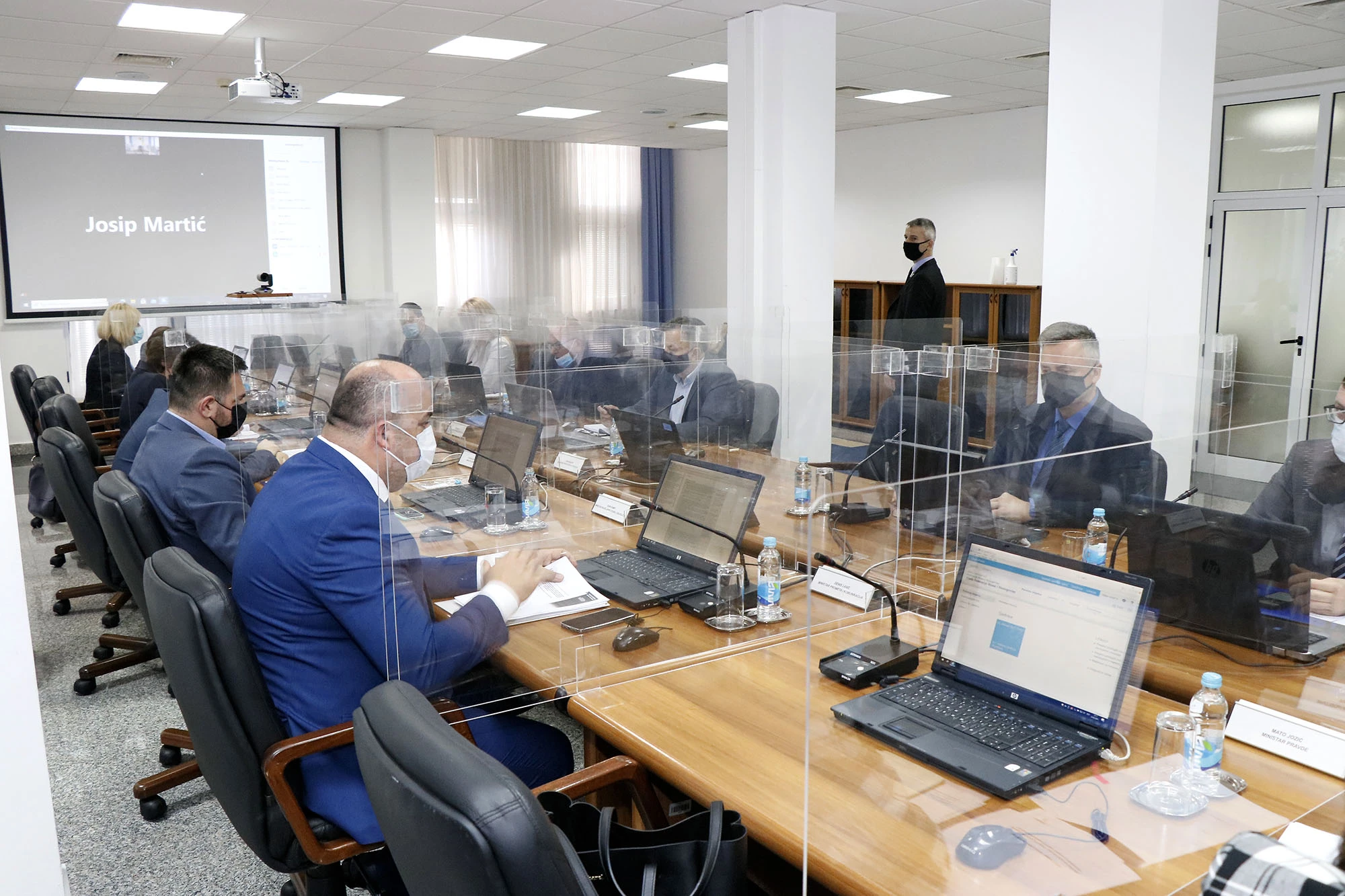 Vlada FBiH donijela četiri odluke o emisijama trezorskih zapisa