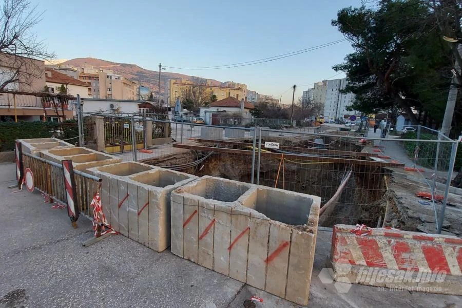 Pazi rupa! Radi se kroz Rudarsku ulicu