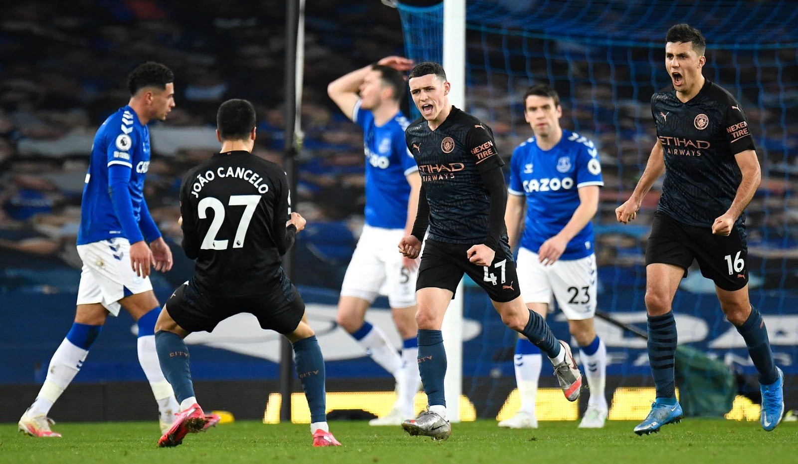 Manchester City pobjedom kod Evertona nastavio put prema naslovu