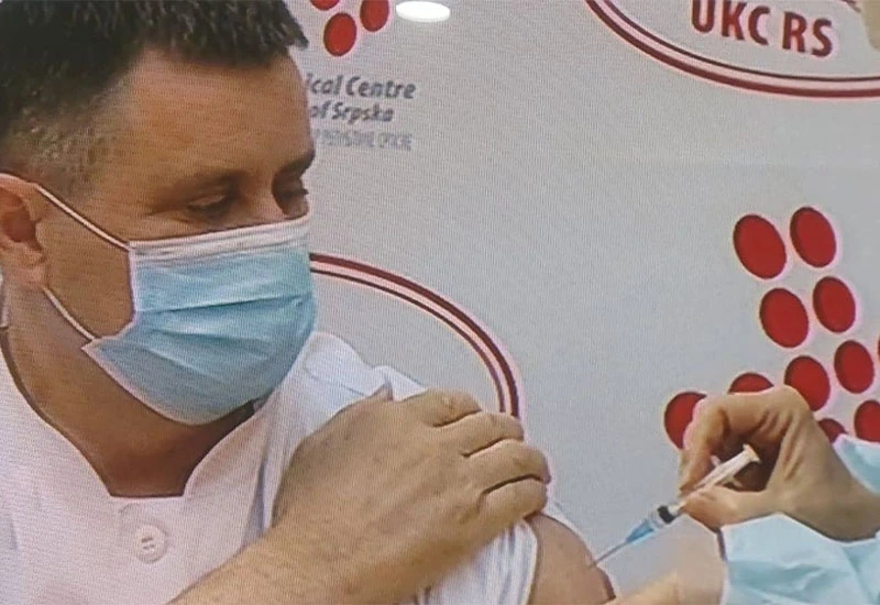 Đajić prva cijepljena osoba protiv COVID-19 u BiH 