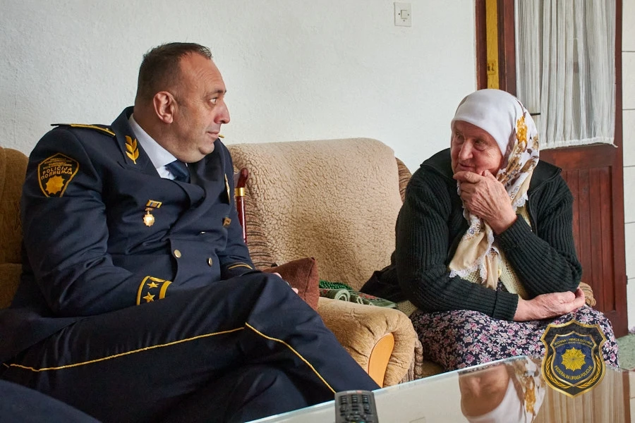 Kolege odale počast policajcu kojeg je ubio Edin Gačić