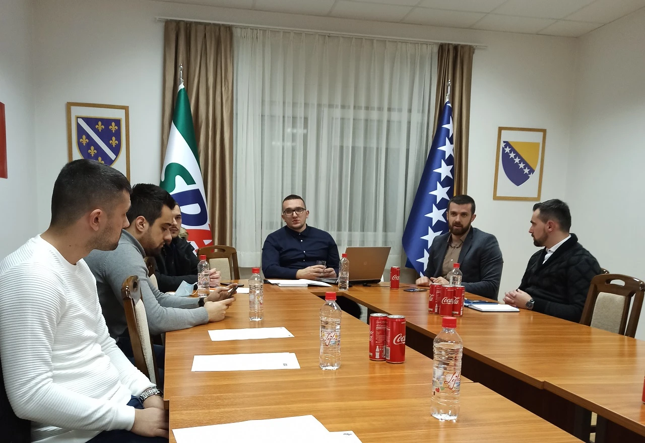 Pismo mladih SDA: Tko je spreman izdati Mostar?