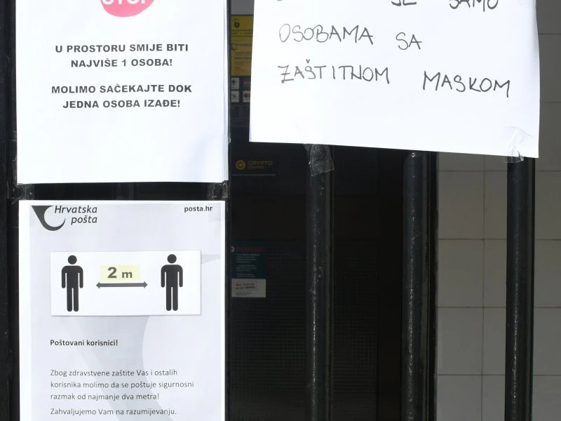 U Sarajevu se izlažu plakati o koroni