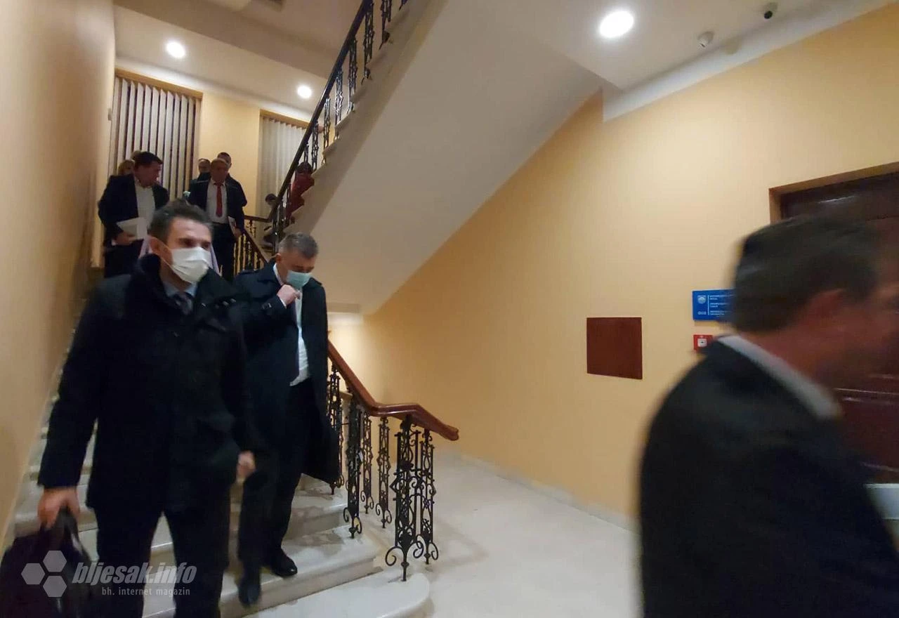 Prekinuta sjednica Gradskog vijeća