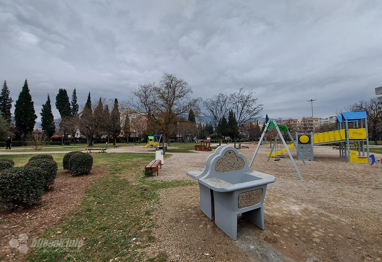 Rodilo se, sad ga valja ljuljat'