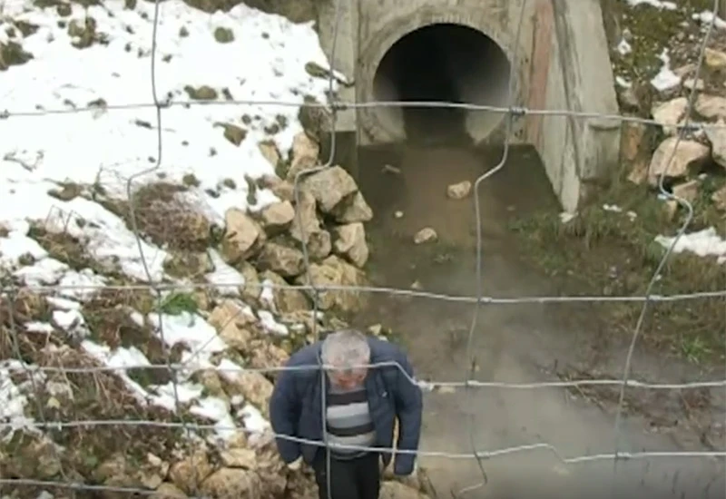I to je BiH: Kroz cijev u selo!