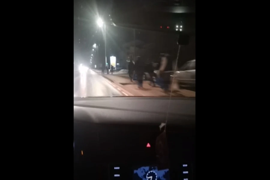 VIDEO | Migranti šeću po Širokom Brijegu