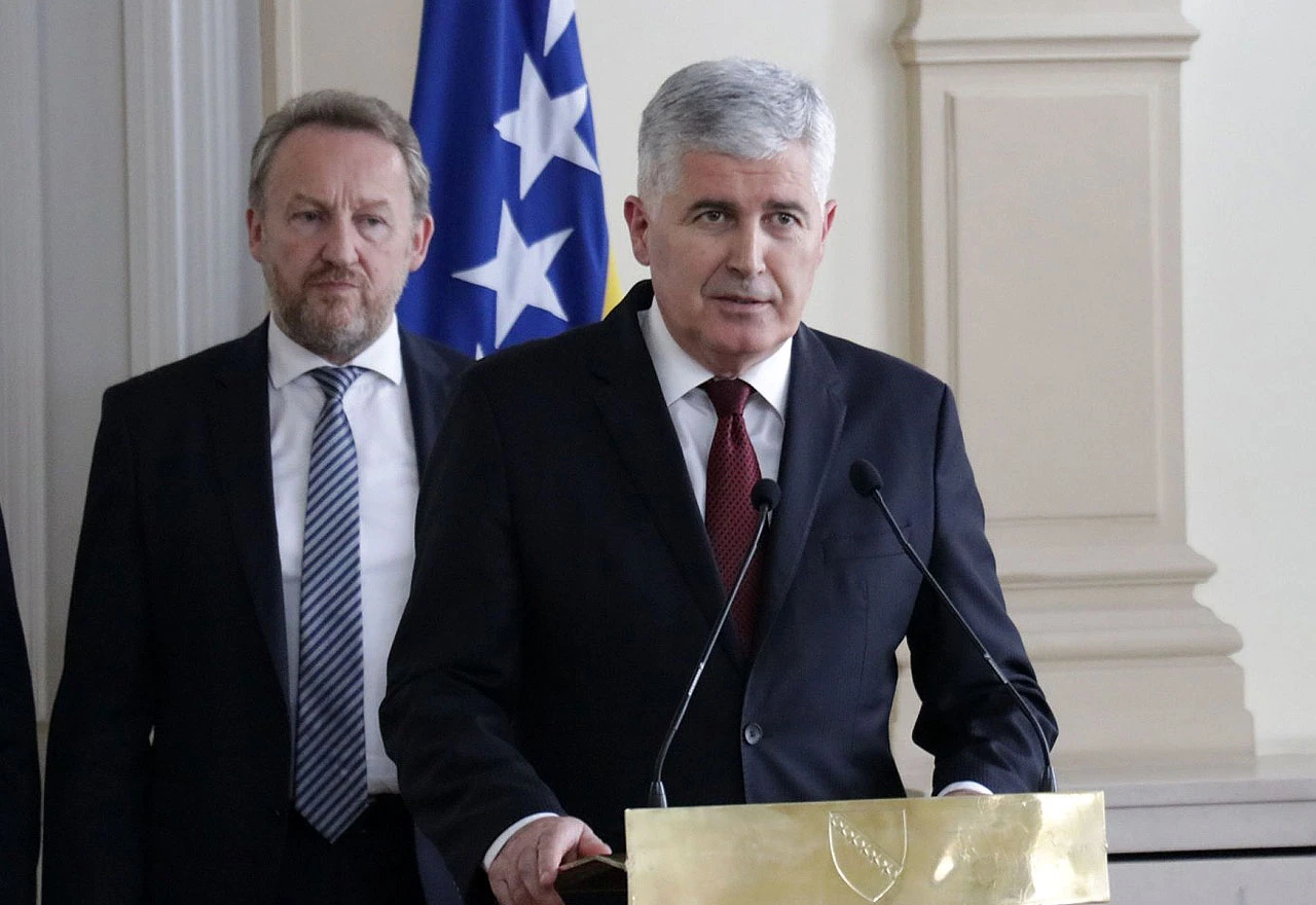 SDA poziva HDZ da odblokira procese, dok HDZ tvrdi da nema s kim