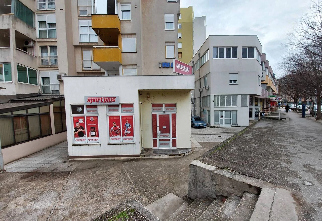 Mostar: Uz prijetnju nožem opljačkana kladionica