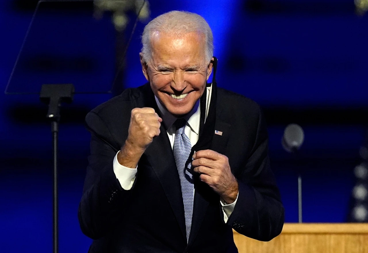 Biden prvog dana potpisao 15 uredbi