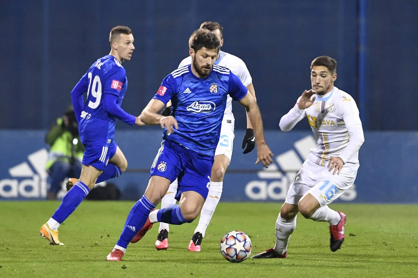 Rijeka srušila Dinamo na Maksimiru