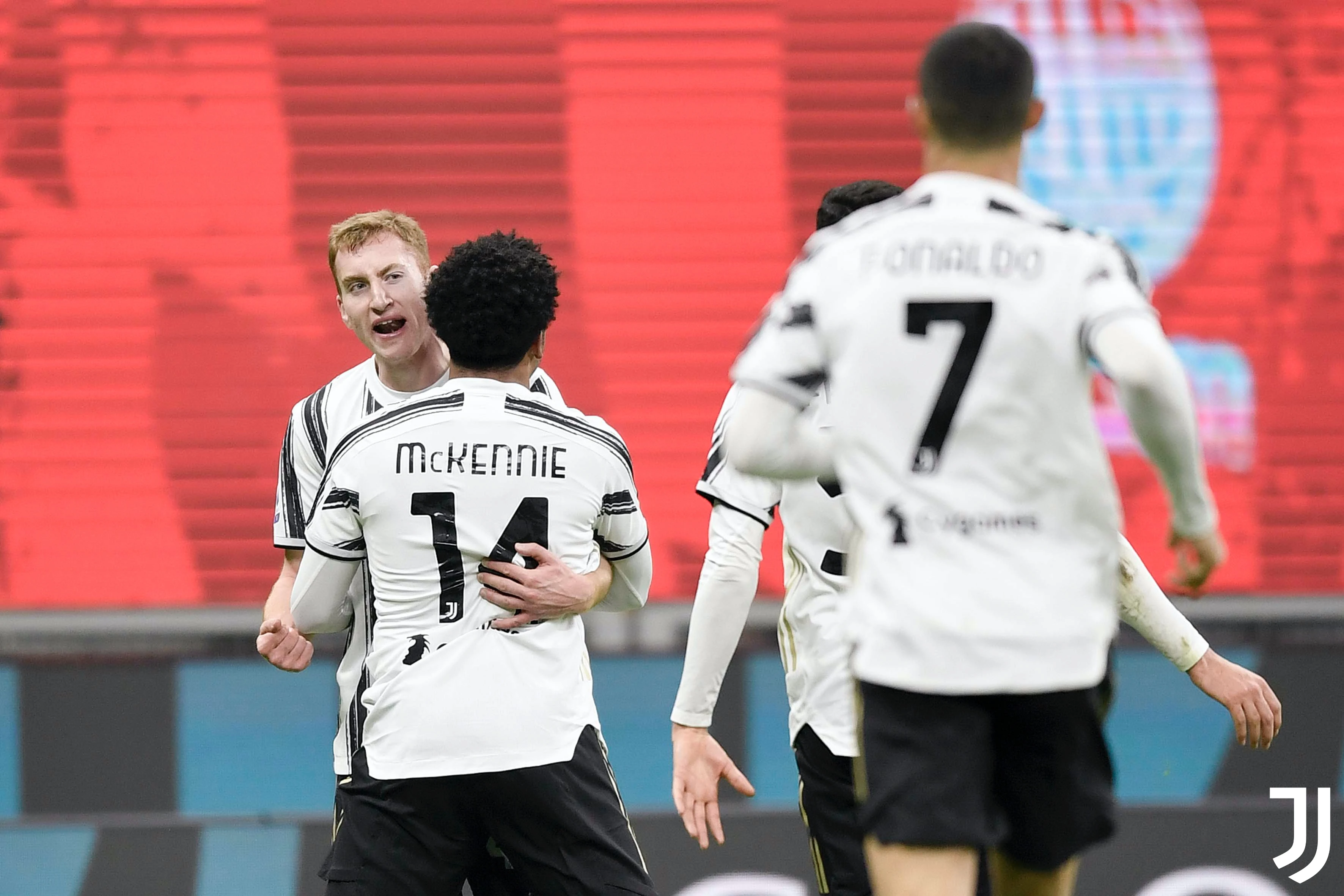 Juventus s 3:1 srušio Milan na njegovom stadionu