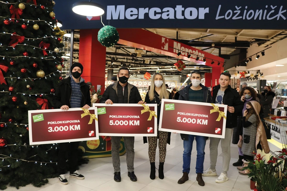 Svečano uručenje glavnih nagrada velike nagradne igre „Uz moje brendove do godišnje poklon kupovine“