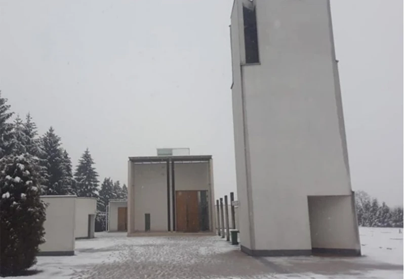 Misa kasnila jer je ukraden kalež