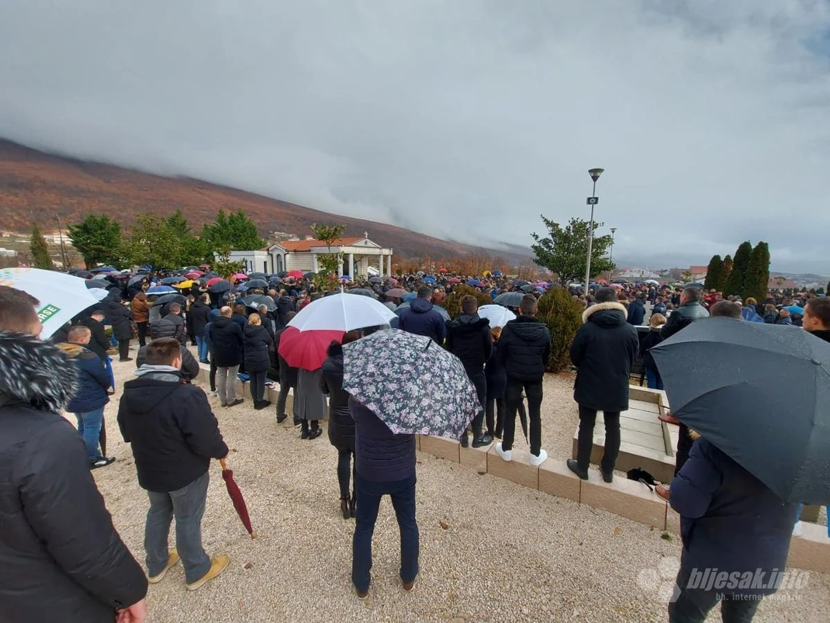 Posljednji ispraćaj Mirele Rezo i Stjepana Jukića
