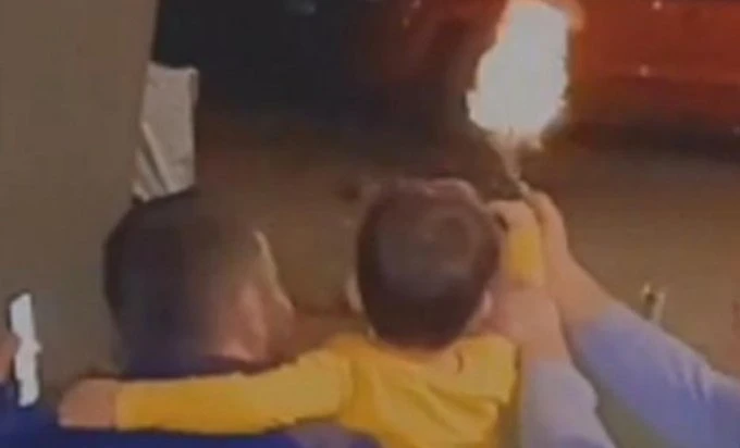 Pomagao trogodišnjem djetetu da puca, pa uhićen