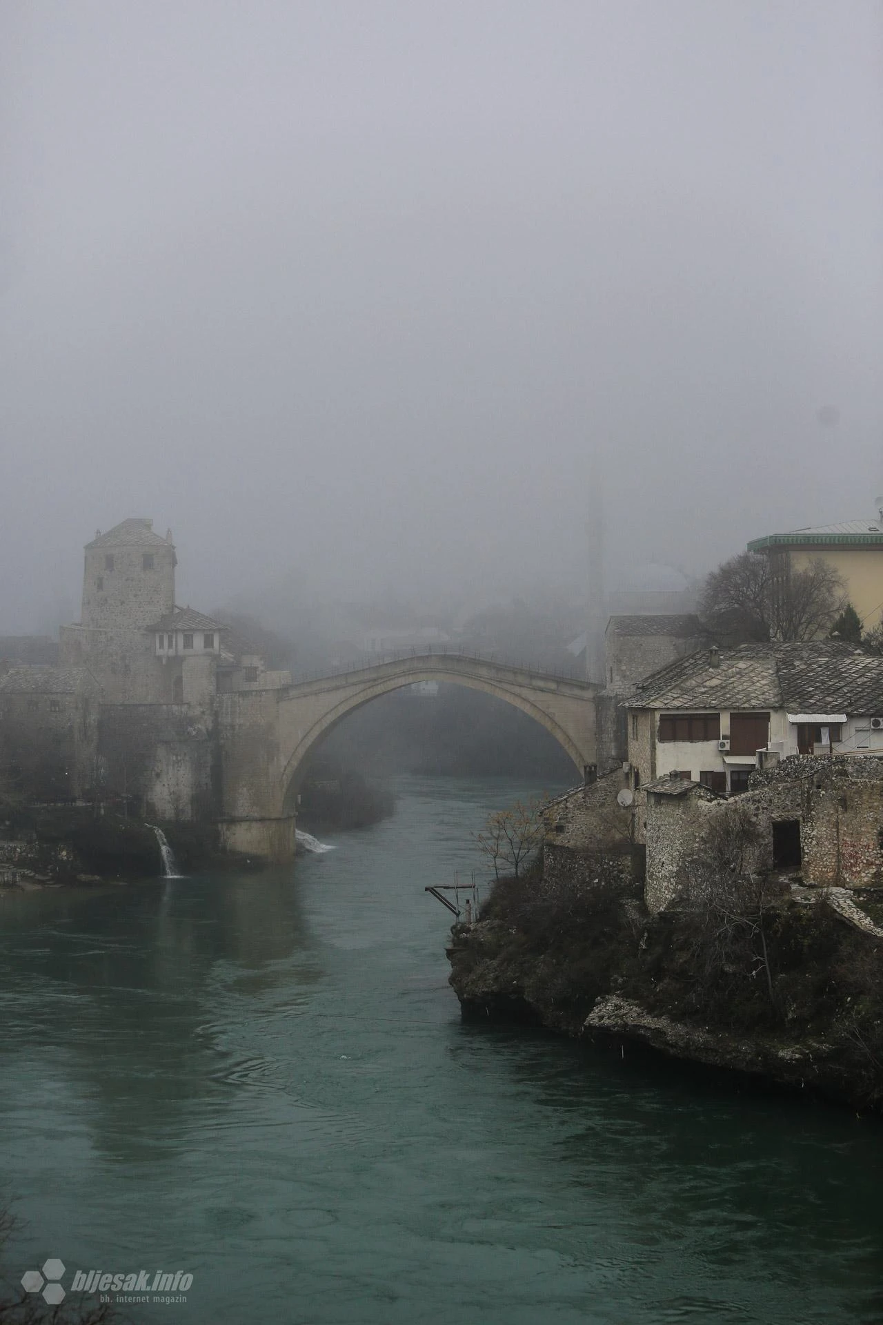 Mostar se prvog dana 2021. probudio pod maglom