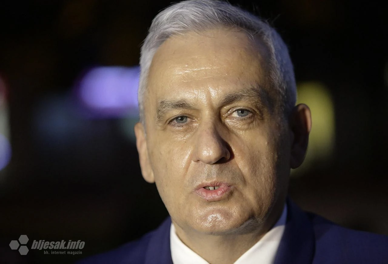 Posljednja čestitka Bešlića kao gradonačelnika
