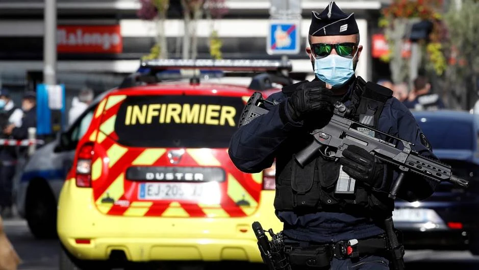 Angažirano 100.000 policajaca da spriječe novogodišnja okupljanja