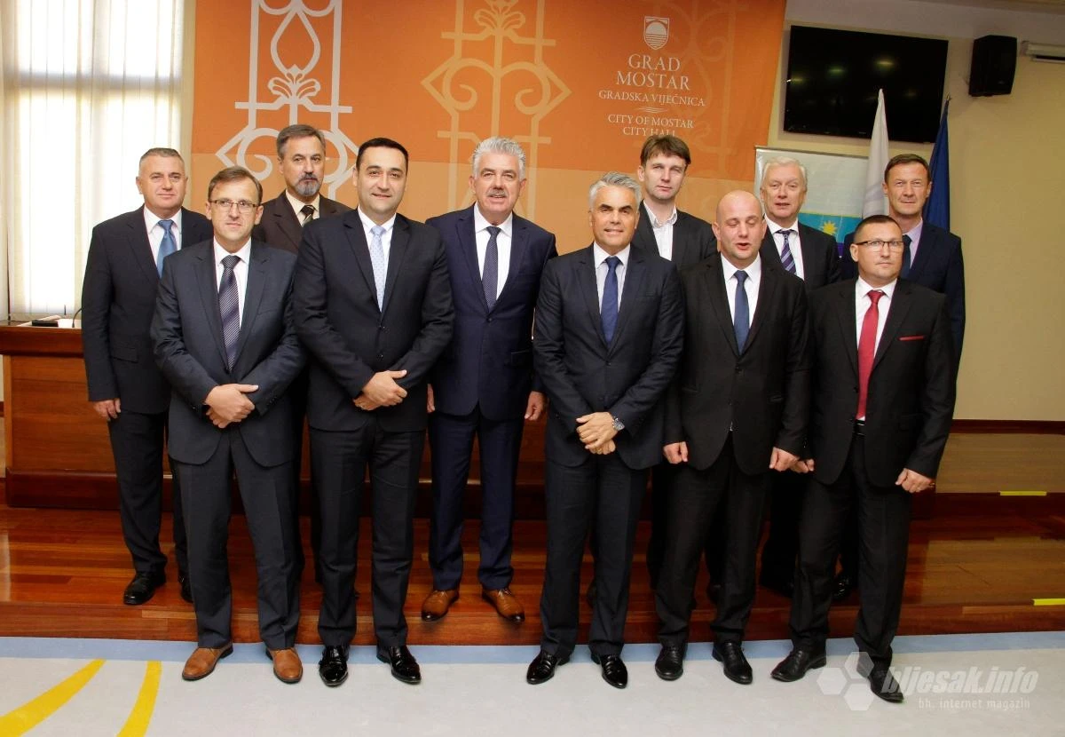 Vlast u 2020.: Tehničari naše sreće