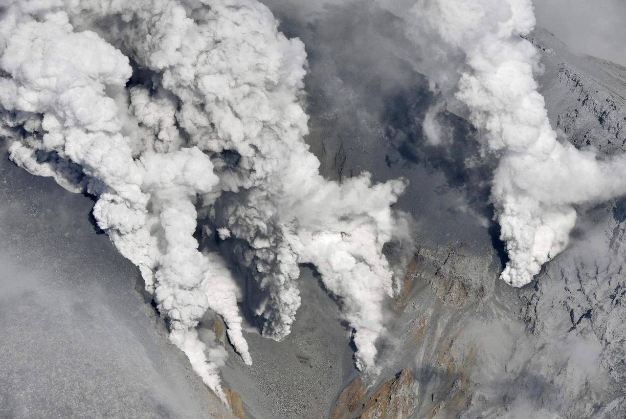 Eruptirao vulkan Otake na japanskom otoku Suwanose