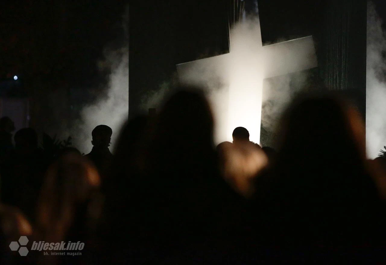 Održan božićni koncert Akademskog zbora Pro musica i Tamburaškog orkestra Mostar 