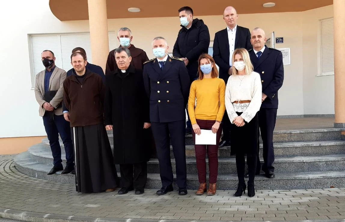MO i OS BiH božićnoj akciji: Primjerom pokazujemo predanost društvu