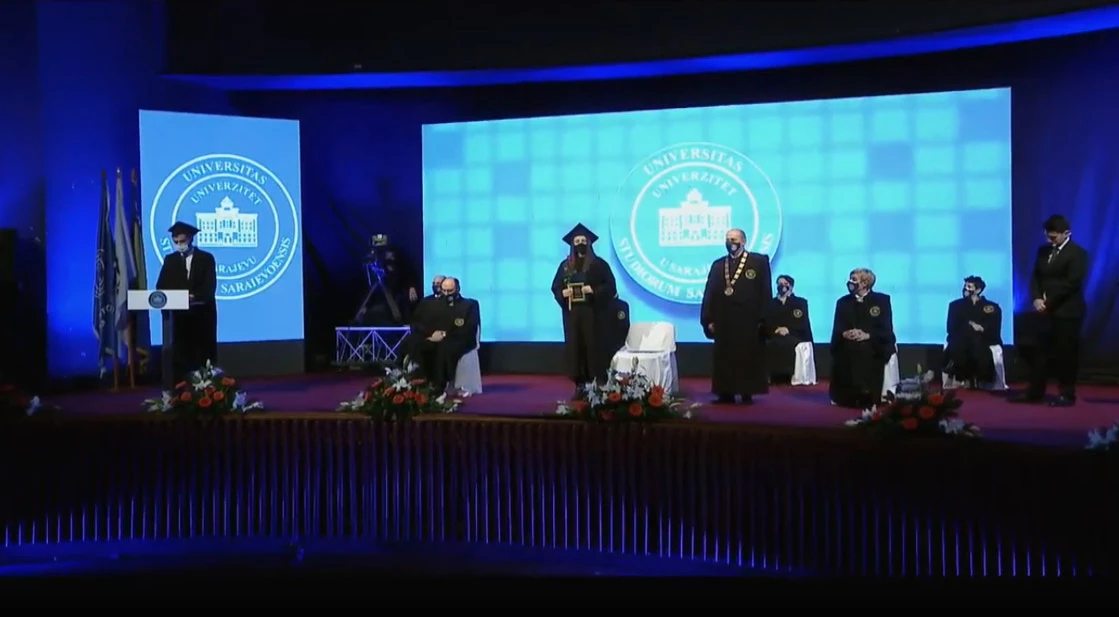 Promovirano 5.088 diplomanata i magistranata fakulteta i akademija UNSA