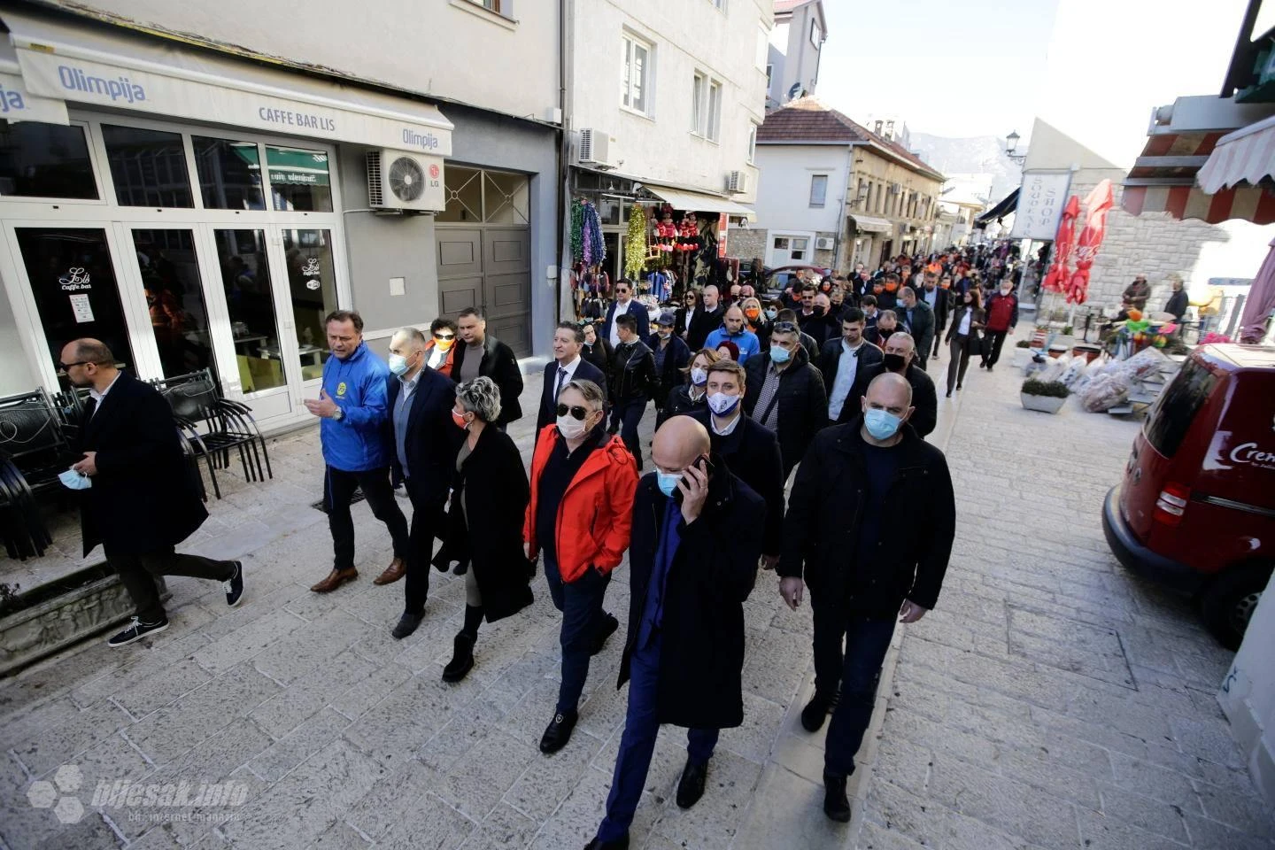 Kad Komšić dolazi, epidemioloških mjera nema?!