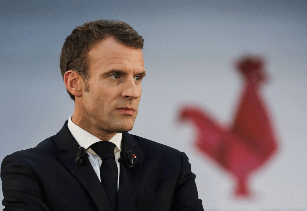 Macron pozitivan na COVID-19