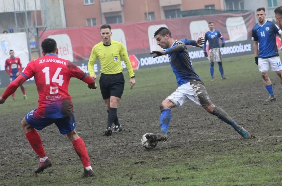Borac zapeo u blatu Tušnja